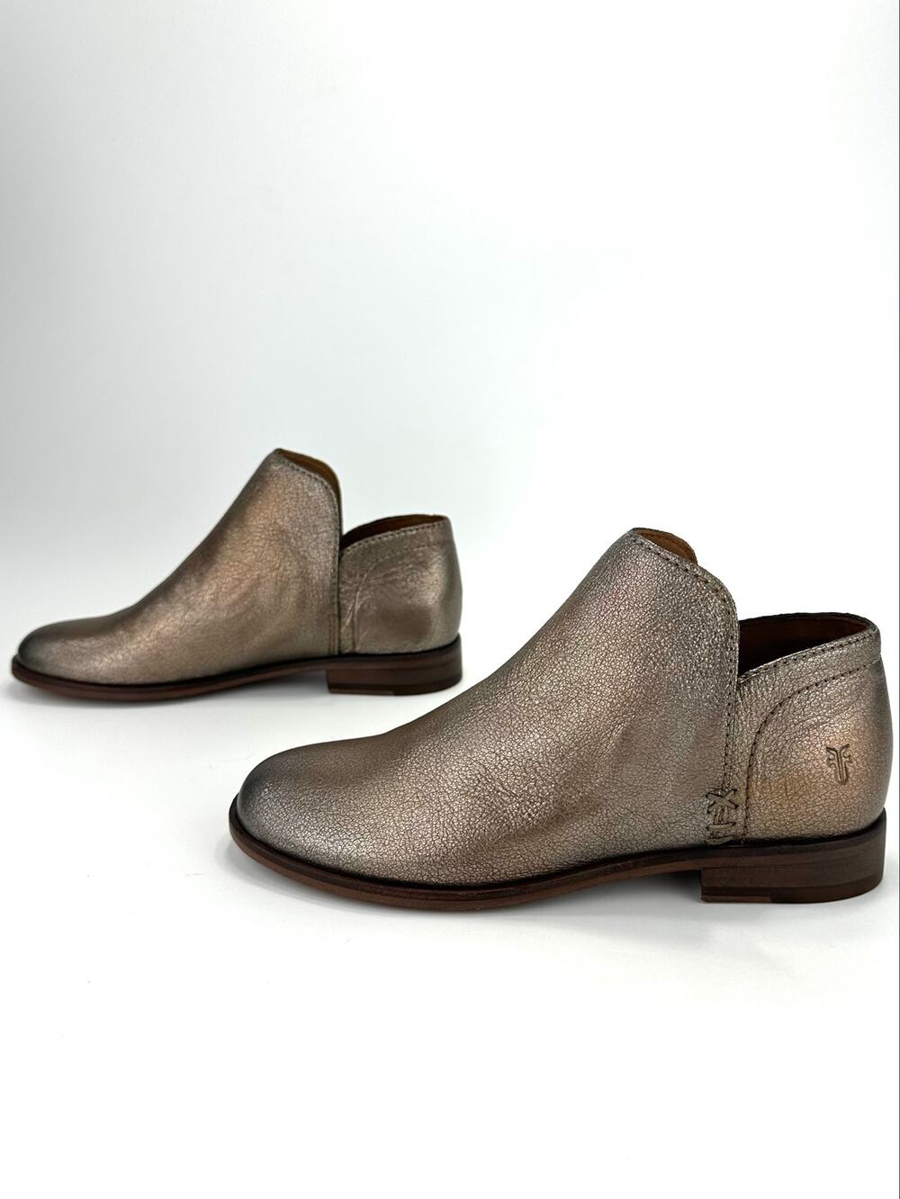 Frye Elyssa Bootie/Ankle-Boot/Shootie Size 5.5 Gold Metallic Leather Slip-On New